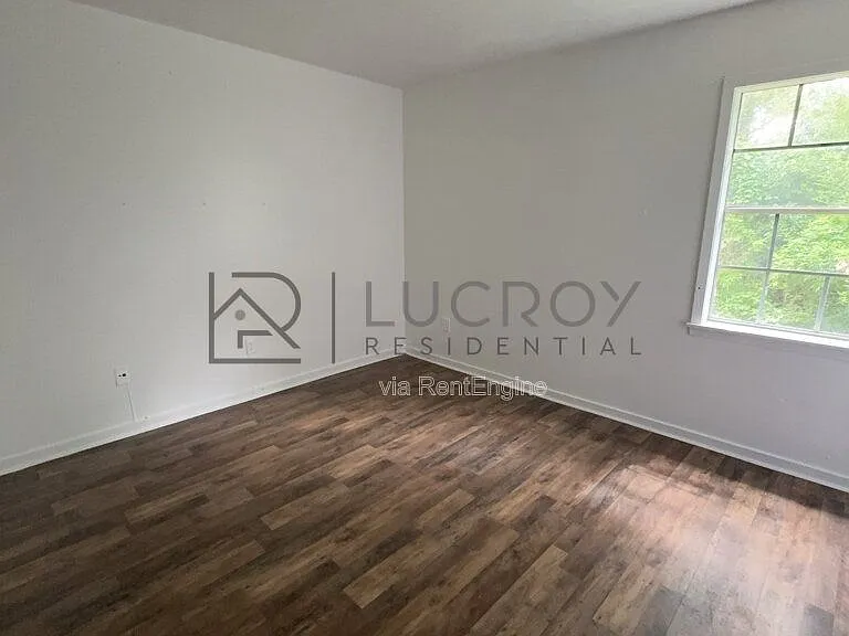 2136 East Dr — Photo 11