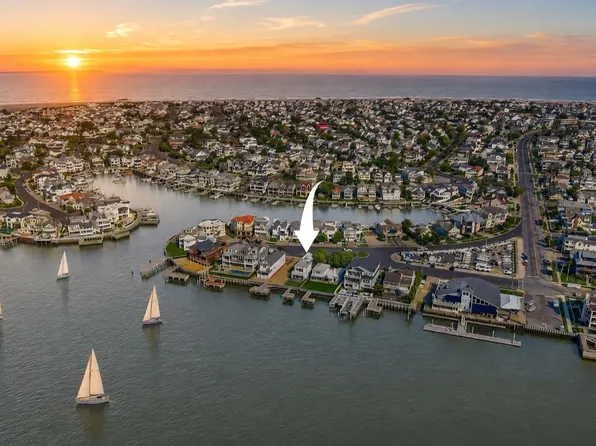 144 Bay Rd, Ocean City, NJ 08226
