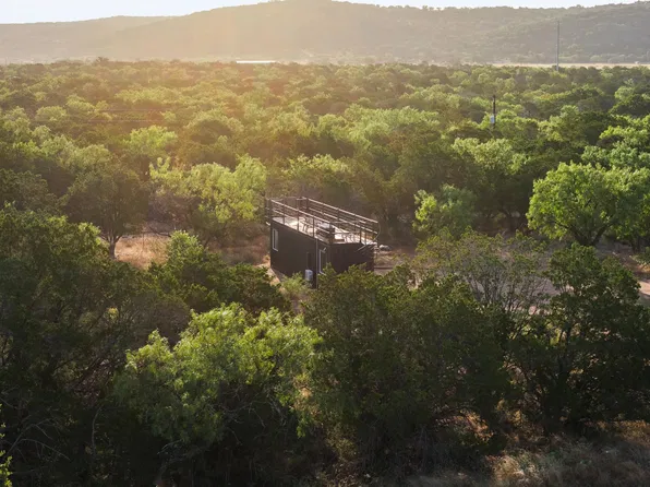 855 Cr 119, Burnet, TX 78611