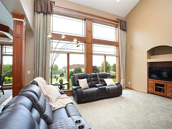 5th image of 3313 Cottage Hill Dr