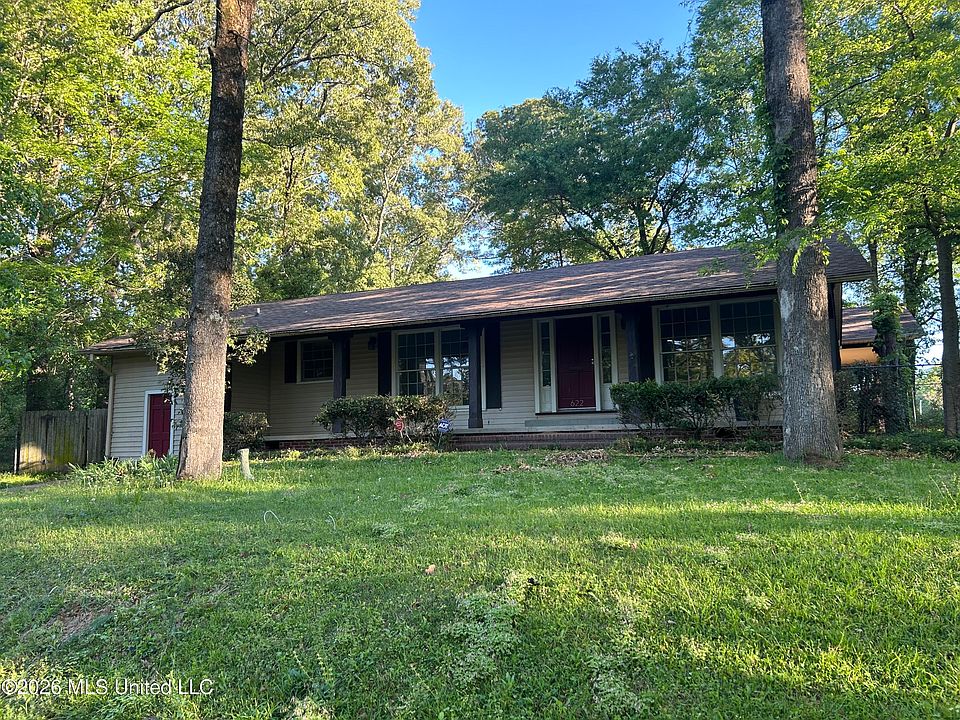 1st image of 622 Naples Rd