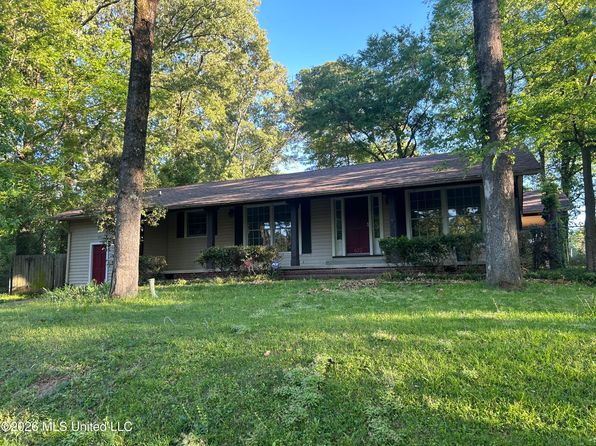 622 Naples Rd