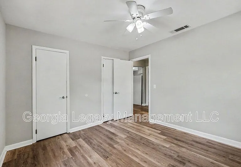 468 Taylor St — Photo 17