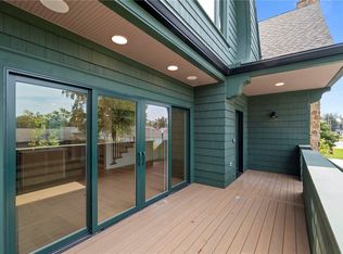 424 SE C St, Bentonville, AR 72712