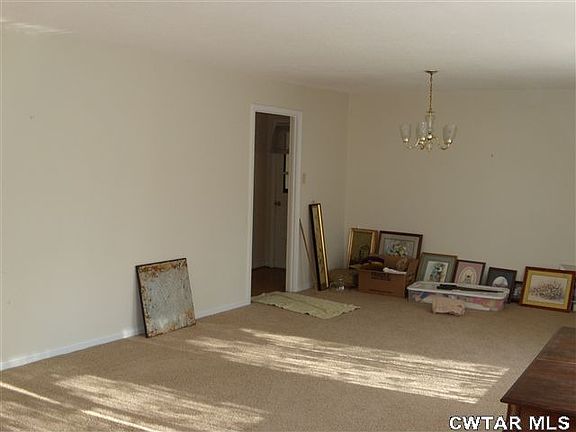 3rd image of 250 Lakewood Dr