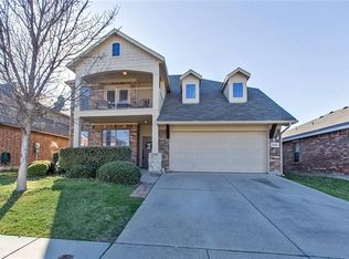 10469 Evening View Dr, Fort Worth, TX 76131