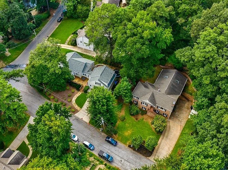 1645 Loring Dr NW — Photo 30