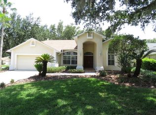 3925 Cedar Cay Cir, Valrico, FL 33596