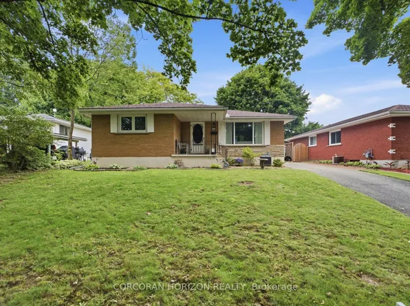 13 Mackay Ave, Norfolk County, ON N3Y 1C9