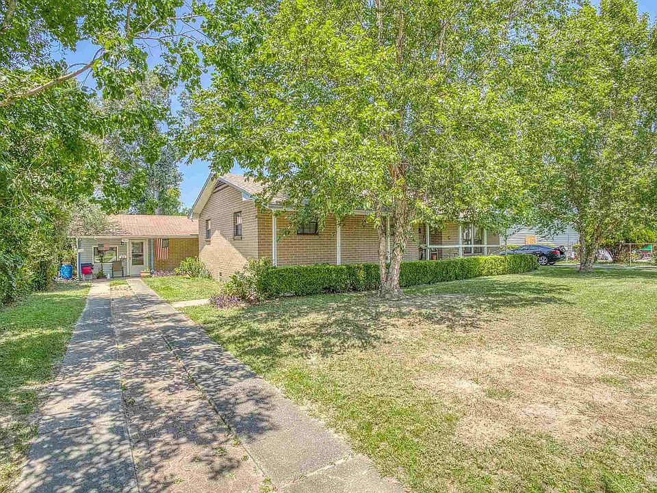 1st image of 5895 Moss Ln