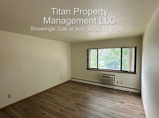 318 S Church St #207, Neenah, WI 54956