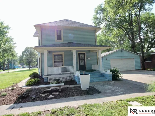 611 Juniper Ave, Crete, NE 68333