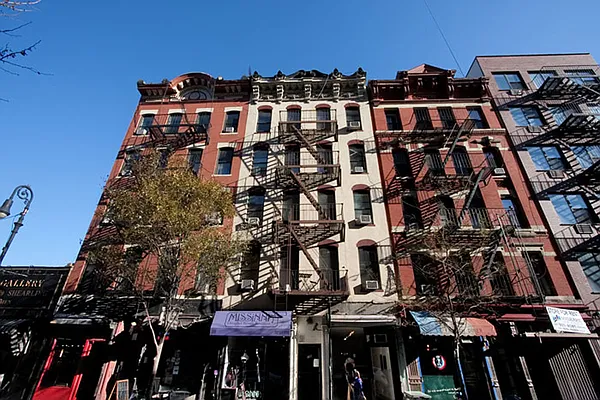 Rented by Chartwell Manhattan Realty | media 7
