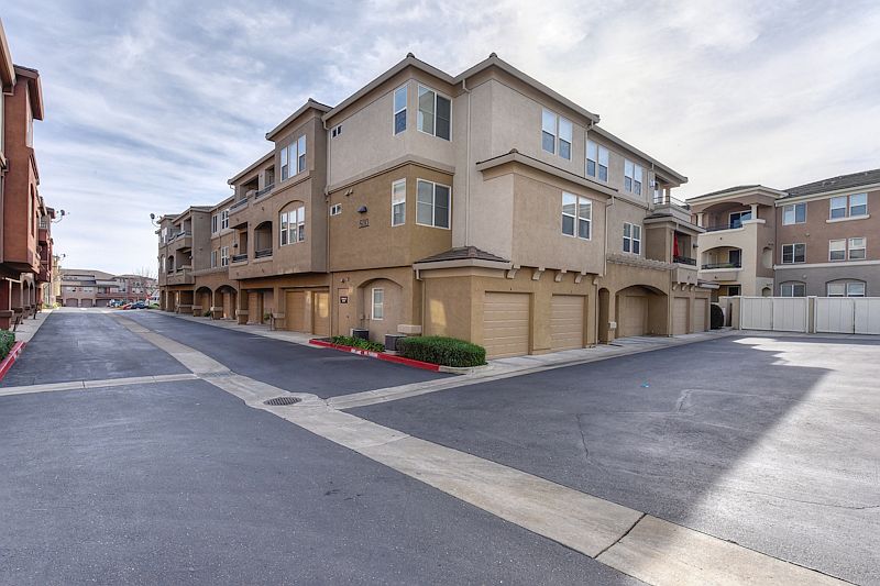 1st image of 500 Moon Cir Unit 533