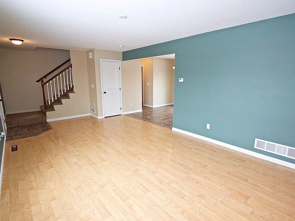 5th image of 1265 Crestview Dr