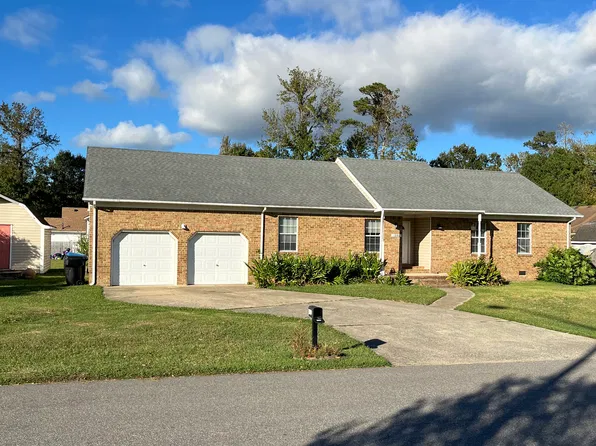 1080 Olds Ln, Virginia Beach, VA 23451