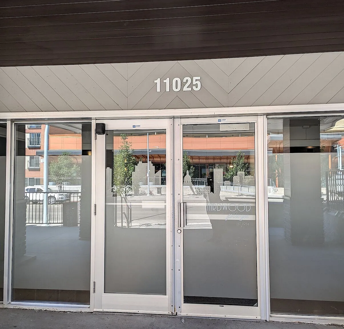 1 bed, 725 sqft, $1,100 — Photo 1