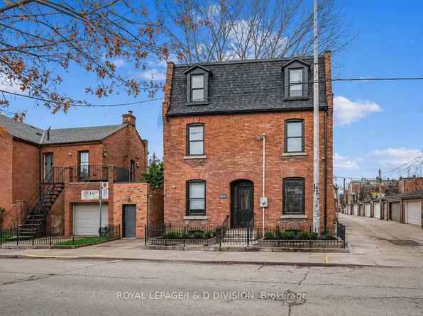 194 Shaw St, Toronto, ON M6J 2W8