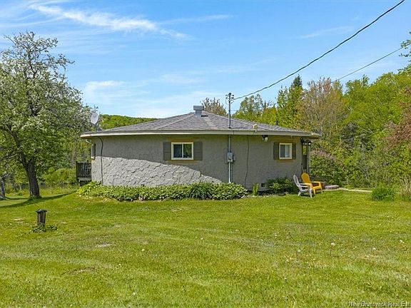 3rd image of 409 Damascus Rd