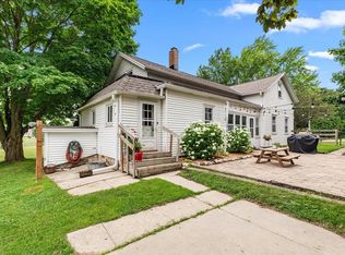 613 County Road H, Fredonia, WI 53021