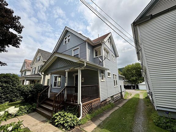 4th image of 426 Liberty St