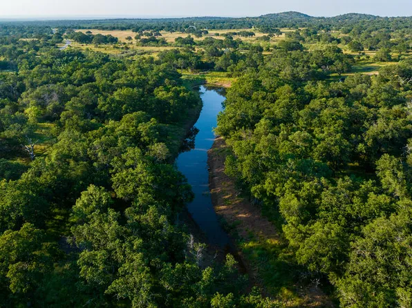 9621 County Road 113, Llano, TX 78643