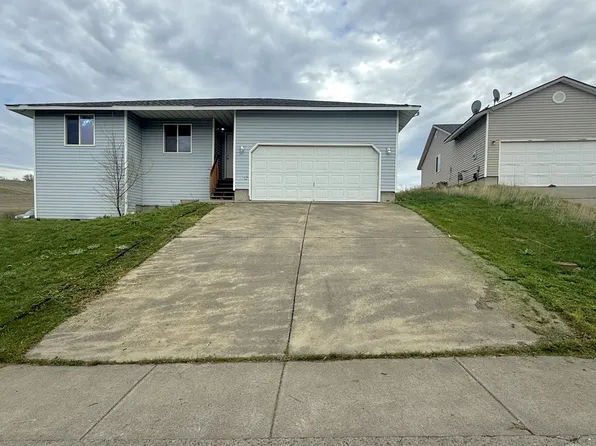 1300 SW 10th Ct, Pendleton, OR 97801