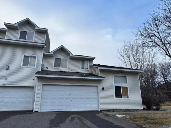 9010 Sawgrass Gln N, Maple Grove, MN 55311