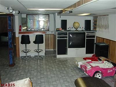 4th image of 4327 S 38th St