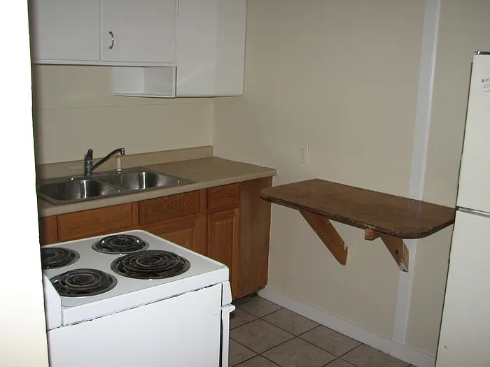 1426 W Michigan Ave #2 — Photo 3
