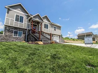 515 Prairie Meadow Rd, Saint George, KS 66535