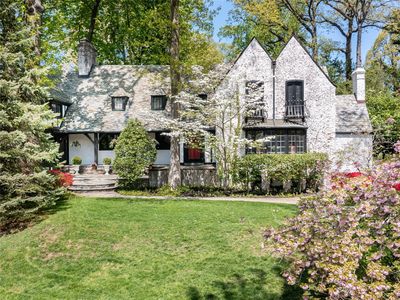33 Deepdale Drive, Great Neck, NY, 11021