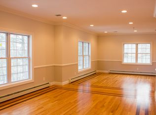 30 Grandview Ave, Monsey, NY 10952