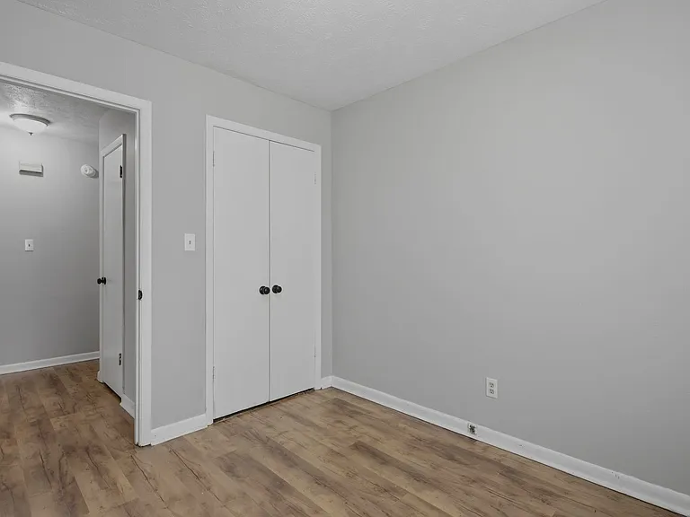 6984 Timberwood Dr — Photo 35