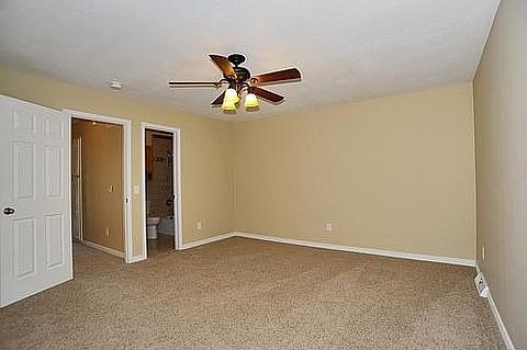 vance 2masterbedroom1_500.jpg