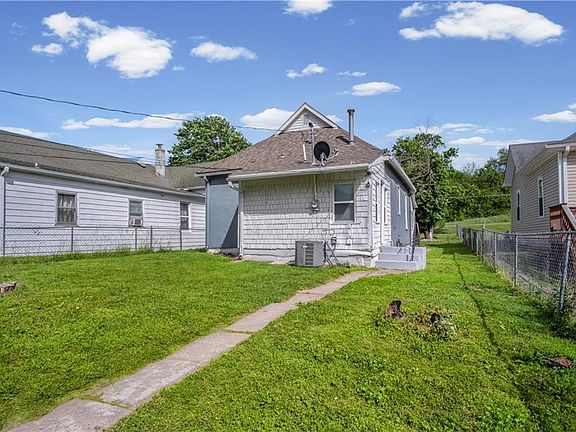 4th image of 805 Price Blvd