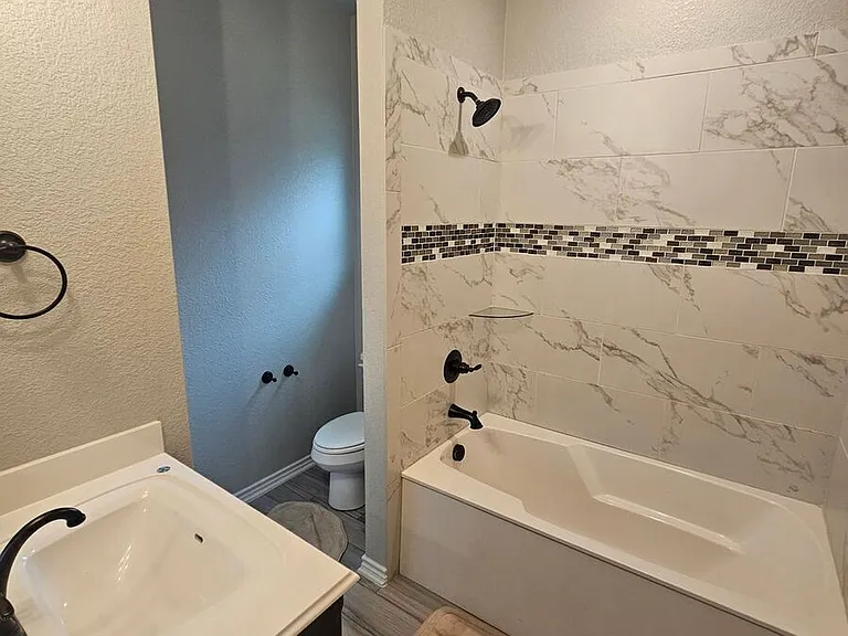5304 La Terraza Ln — Photo 10