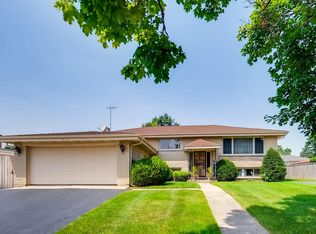 545 Mary Jane Ln, Wood Dale, IL 60191