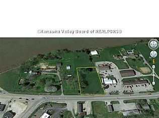 3728 Winfield Rd, Winfield, WV 25213