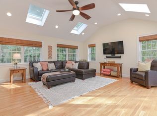 520 Burroughs Rd, Boxboro, MA 01719