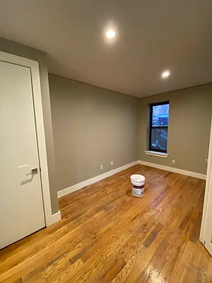 Rented by Hagstrom Management Inc | media 4