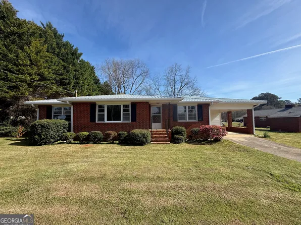 93 Carlton Ave, Union Point, GA 30669