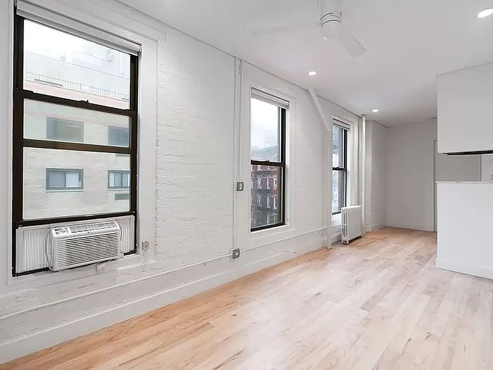 1st image of 250 Mulberry St APT 11