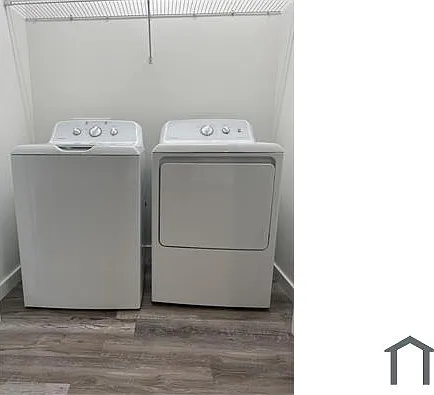 725 Jack Ave S #1 — Photo 8