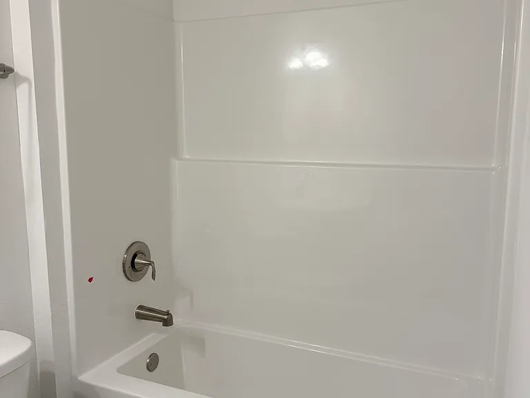 165 Hawk St — Photo 17
