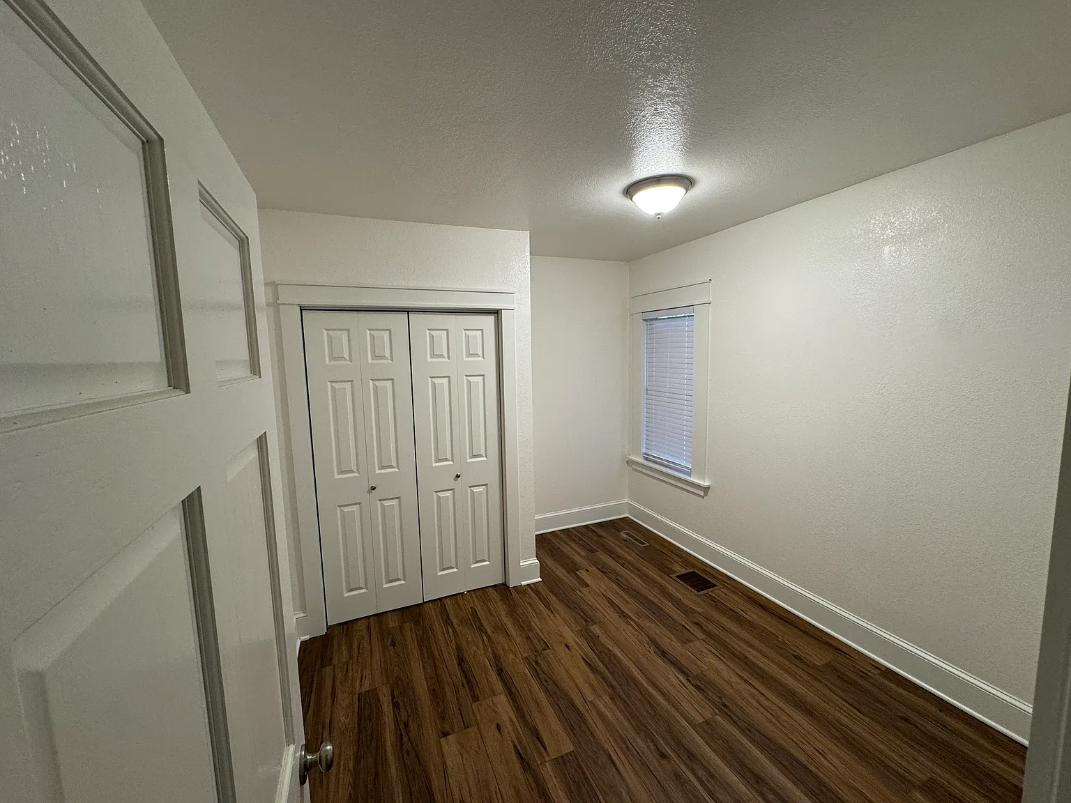 2 bed, 850 sqft, $1,600 — Photo 4