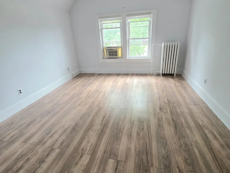 465 Oakdene Ave #3 — Photo 5