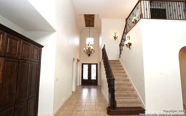 24402 Saddle Rock — Photo 4