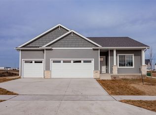 605 NW Atlas Ln, Waukee, IA 50263