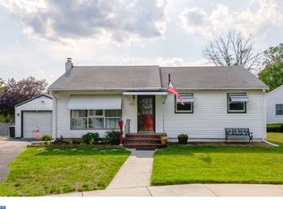 504 Johnson Pl, Magnolia, NJ 08049